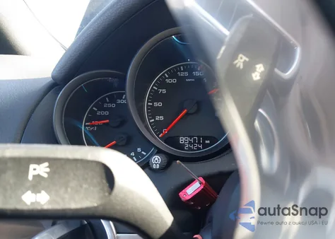 2016 Porsche Cayenne из США, поврежденный, VIN WP1AA2A25GLA10088